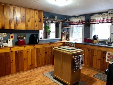 362 Daniel Webster Hwy, North Woodstock, NH 03262 - photo 4