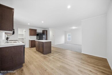 2681 E Edison Ave unit 29, Sunnyside, WA 98944 - photo 7