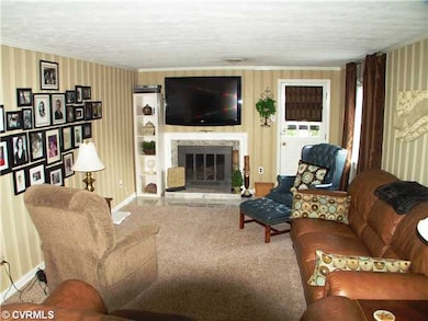 Den/Family/Great Room