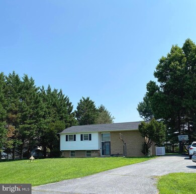 8005 Glendale Ct, Frederick, MD 21702 - photo 2