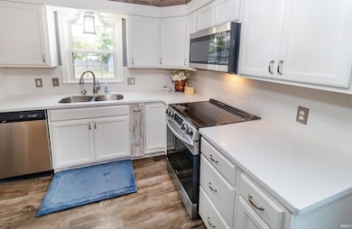 2318 E Franklin St, Evansville, IN 47711 - photo 7