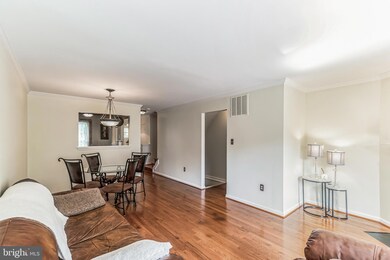 12821 Mill Brook Ct, Woodbridge, VA 22192 - photo 4