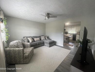 106 E Oak St, Pittston, PA 18640 - photo 7