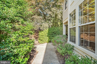 11408 Gate Hill Place unit 113, Reston, VA 20194 - photo 3