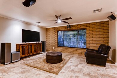 4646 E Desert Forest Trail-large-004-8-L