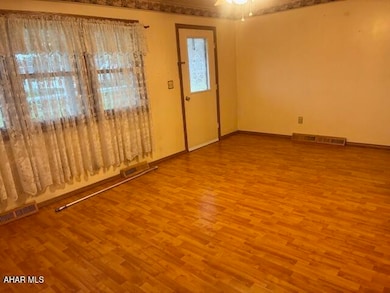 4658 E Loop Rd, Hollidaysburg, PA 16648 - photo 3