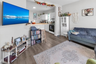 26 Grand St unit 1, Garfield, NJ 07026 - photo 2