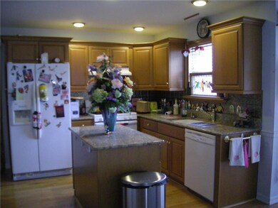 513 Stallion Dr, Allentown, PA 18106 - photo 6