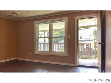 2nd Flr Living room