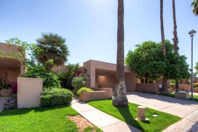 8785 E Via De Sereno-large-002-Exterior