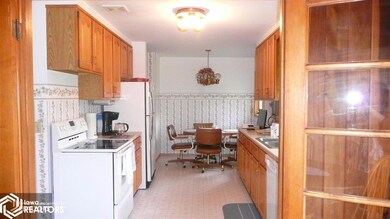 1808 W State St, Marshalltown, IA 50158 - photo 7