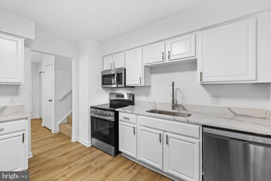 10505 Cobblestone Dr, Spotsylvania, VA 22553 - photo 7