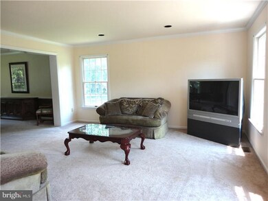 9 Walden Pond Way, Monmouth Junction, NJ 08852 - photo 3