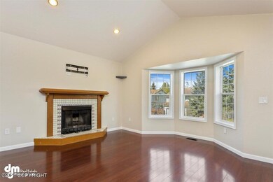 03-Living Room_SOPH4850