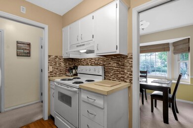 5339 Yorkshire Village Ln unit C28, Columbus, OH 43232 - photo 7