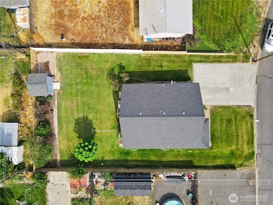 415 Sylvan Dr, Othello, WA 99344 - photo 3