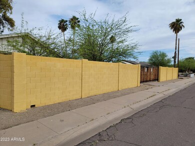 side of house_rv gate