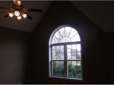 379 Preservation Cir, Johnson City, TN 37601 - photo 6