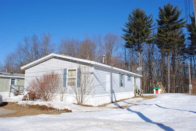 642 Sherwood Glen, Somersworth, NH 03878 - photo 4