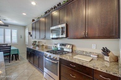 1951 E Hazeltine Way-15