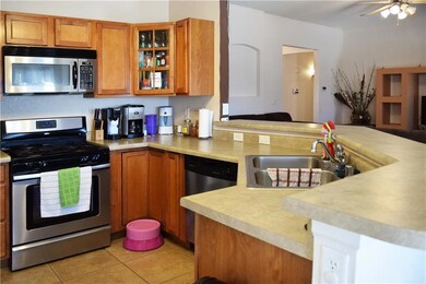 757 Desert Silver Dr, Horizon City, TX 79928 - photo 7