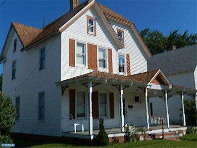 215 Commerce St, Harrington, DE 19952 - photo 2