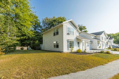 8 Starflower Ln unit 8, Brunswick, ME 04011 - photo 4