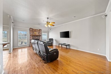 5700 W Cherokee Rd, Skiatook, OK 74070 - photo 5