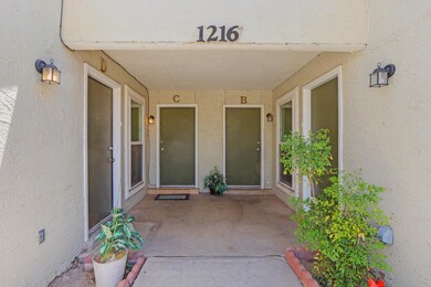 1216 Vista de Oro Dr, El Paso, TX 79935 - photo 3