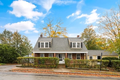 14 Summer St, Newton Upper Falls, MA 02464 - photo 3