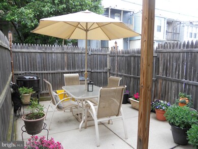 232 S Robinson St, Baltimore, MD 21224 - photo 4