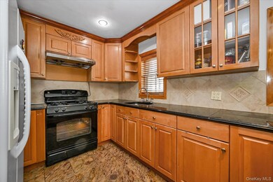 67-52 212th St, Flushing, NY 11364 - photo 7