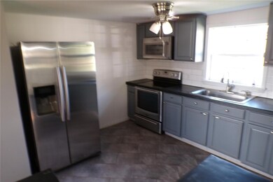 316 S Houston Ave, Fort Meade, FL 33841 - photo 5