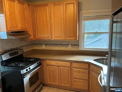 493 Engle St unit 2, Englewood, NJ 07631 - photo 3