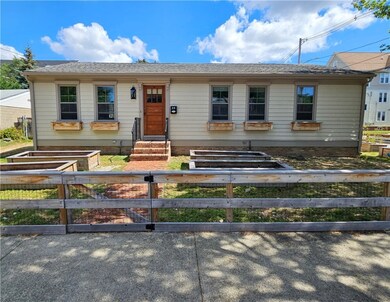 35 Harkness St, Providence, RI 02909 - photo 2