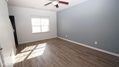 513 Oyster Rock Ln, Sneads Ferry, NC 28460 - photo 4