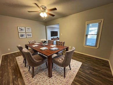 2041 Buggy Whip Ln, Enid, OK 73703 - photo 5