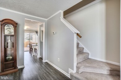 13916 Winding Ridge Ln, Centreville, VA 20121 - photo 4