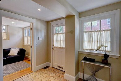 5 Arnold St, Providence, RI 02906 - photo 6