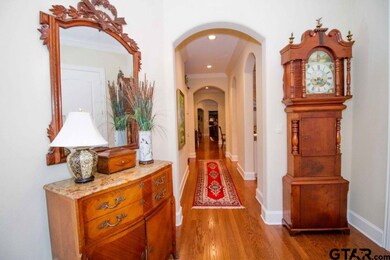 1137 1137 Garden Park Cir, Tyler, TX 75703 - photo 3