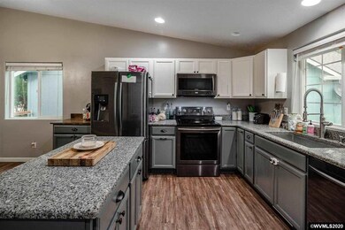 1529 Briar Rd, Independence, OR 97351 - photo 6