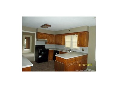 909 Brookwood Dr, New Albany, IN 47150 - photo 3