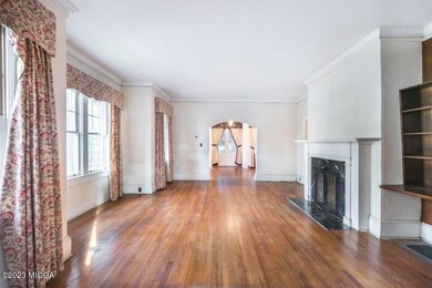 209 Forest Hill Rd 10
