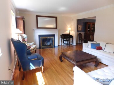 12125 Stirrup Rd, Reston, VA 20191 - photo 7