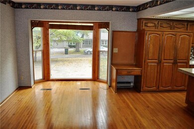 6424 Bluejacket St, Shawnee, KS 66203 - photo 2