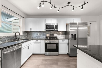 1145 N Glenwood Ave, Griffith, IN 46319 - photo 3