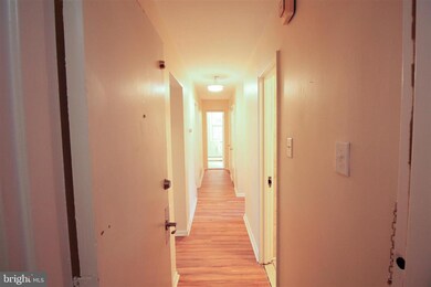 383 Lakeside Rd unit 207, Ardmore, PA 19003 - photo 2