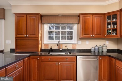 5385 View Point Ct, Sykesville, MD 21784 - photo 3