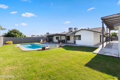 3802 W Kelton Ln, Phoenix, AZ 85053 - photo 5