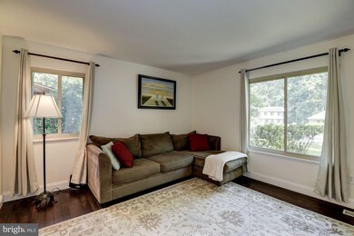 15008 Good Meadow Ct, North Potomac, MD 20878 - photo 4